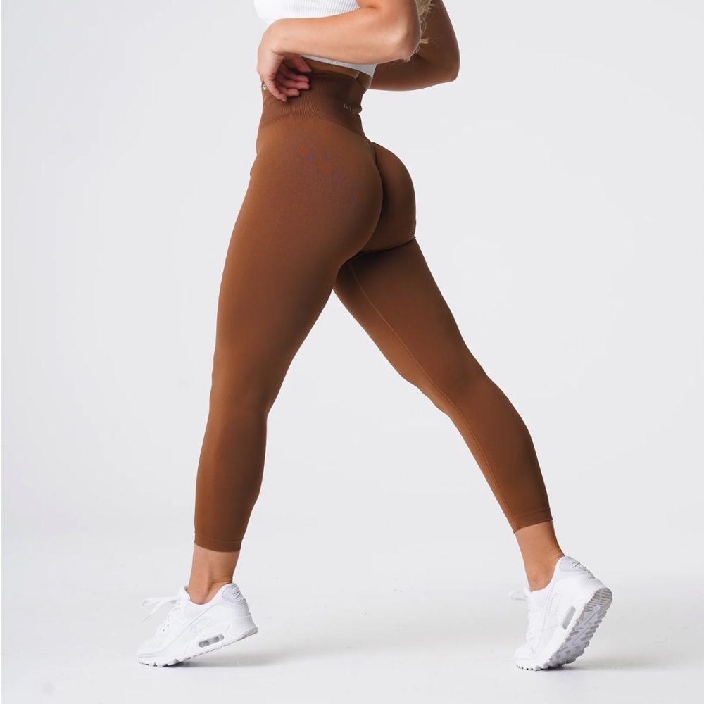 NVGTN Caramel Solid Seamless Leggings size XL